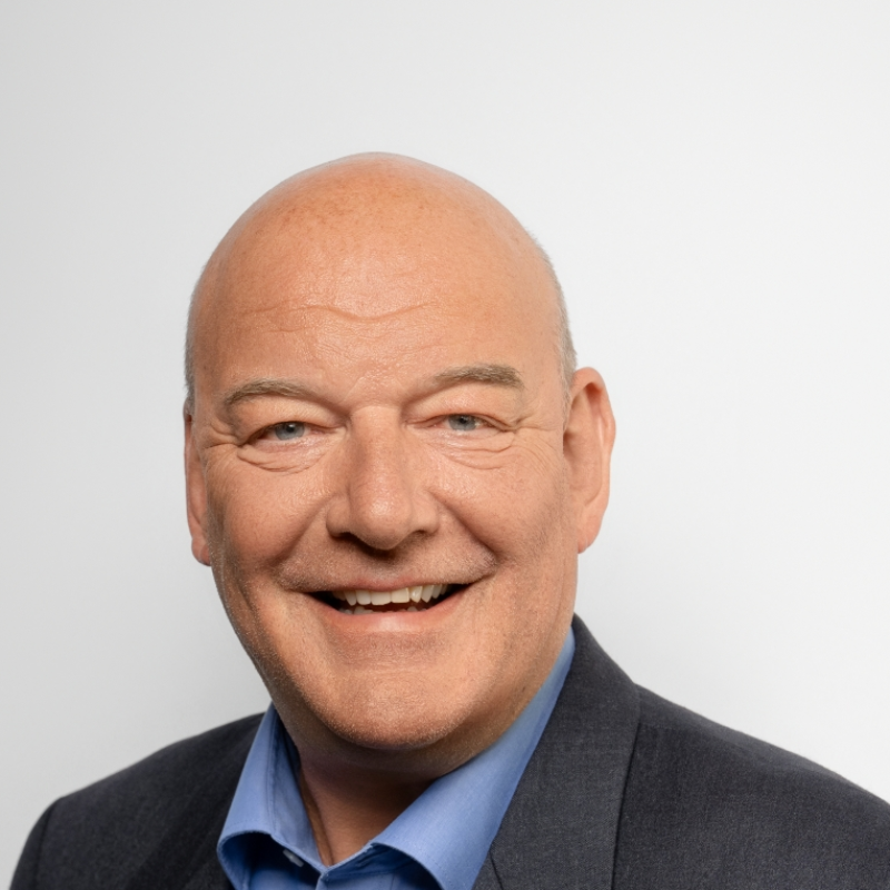  Martin H. Raschinski